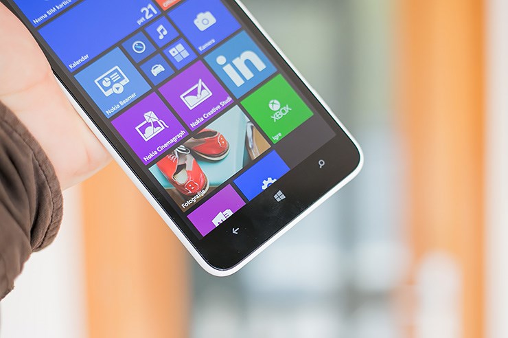 Nokia Lumia 1320 (10).jpg